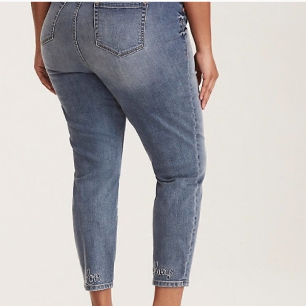 Torrid Plus Girlfriend Mid=Rise Embroidered Follow Your Heart Jeans